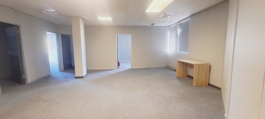 To Let commercial Property for Rent in Rosenpark Western Cape